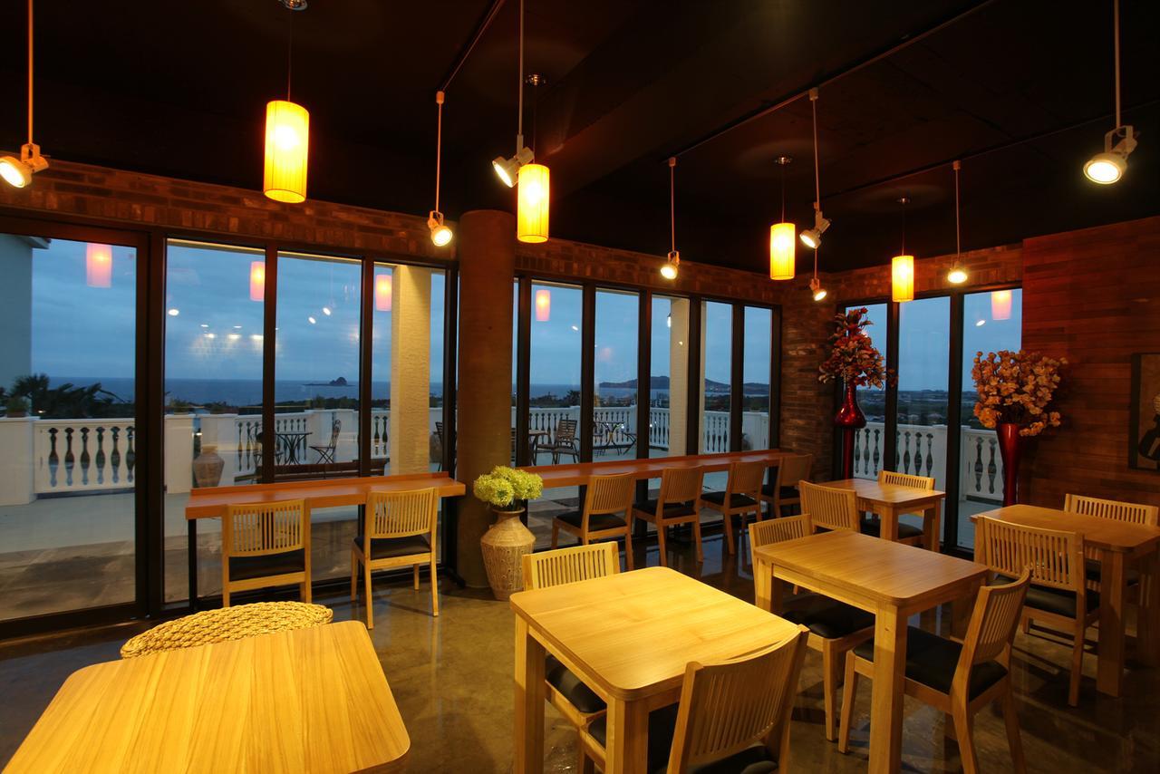 Jeju The Ocean Hill Pension Согвипхо Экстерьер фото
