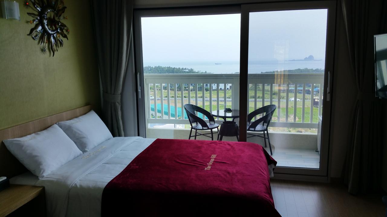 Jeju The Ocean Hill Pension Согвипхо Экстерьер фото