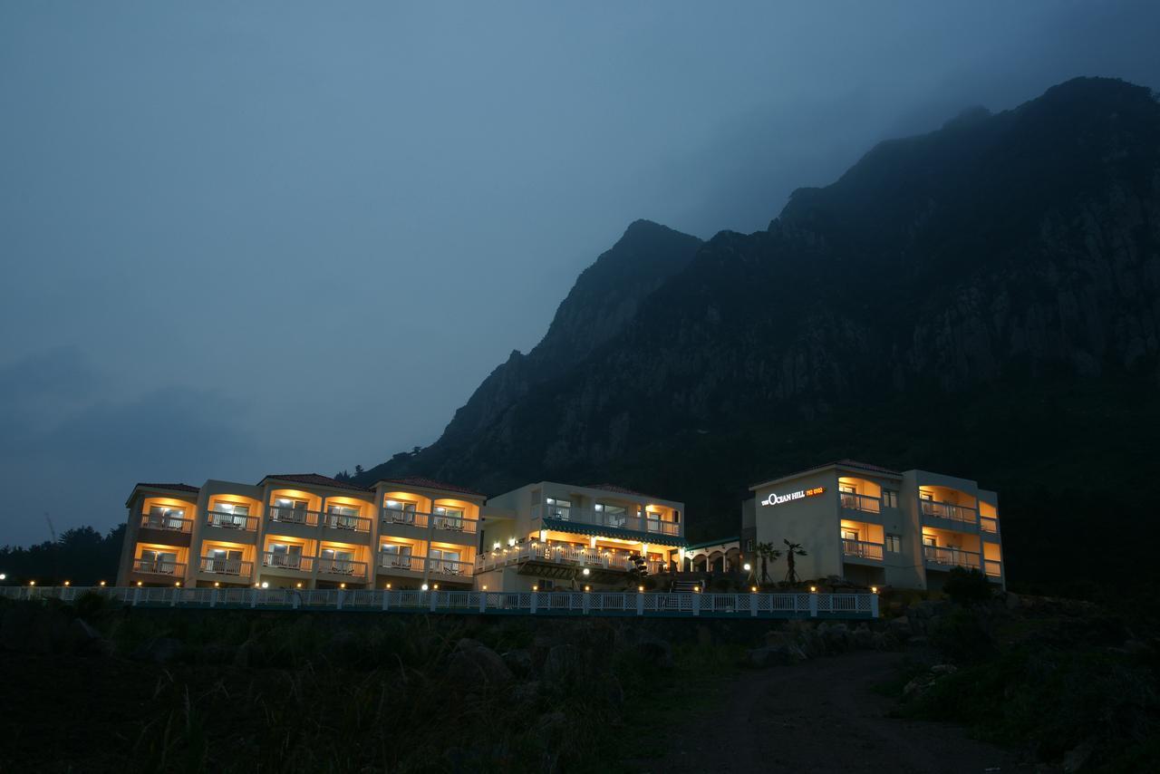 Jeju The Ocean Hill Pension Согвипхо Экстерьер фото